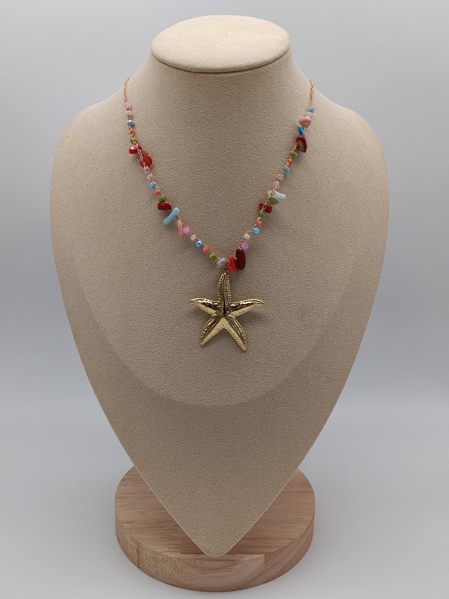 Collar Estela